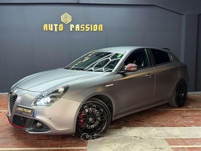 Usata Alfa Romeo Giulietta Veloce 241 CV (177 kW) 2017 Gray Utilitaria