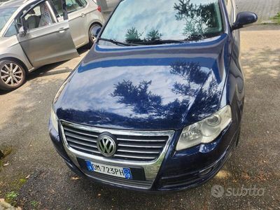 Usata VW Passat 140 CV (102 kW) 2008 Blu Station wagon