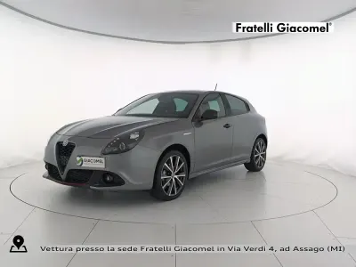 Usata Alfa Romeo Giulietta 120 CV (88 kW) 2020 Gray Utilitaria