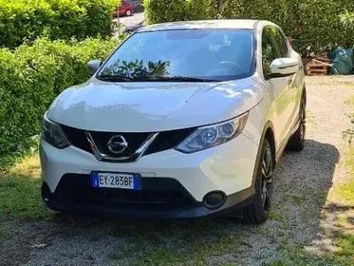 Usata Nissan Qashqai 110 CV (80 kW) 2014 Bluazzurro SUV