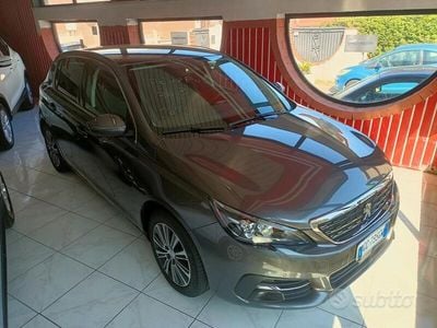Grigio Usata 2020 Peugeot 308 Allure Berlina | 14.500 € (Buon prezzo)