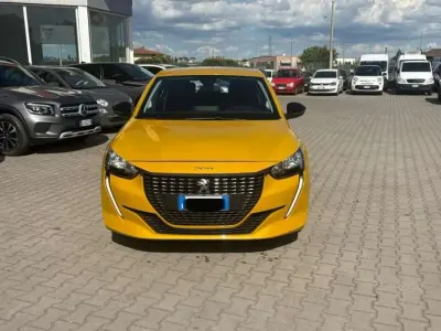 Usata Peugeot 208 Active 75 CV (55 kW) 2023 Giallo Utilitaria