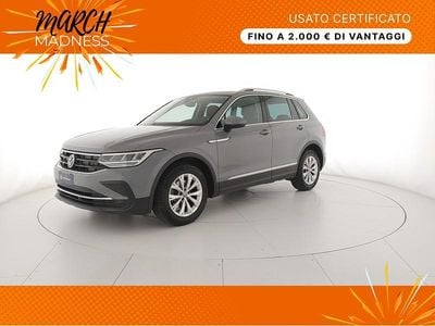 Usata VW Tiguan Life 131 CV (96 kW) 2021 Moonstone grey SUV