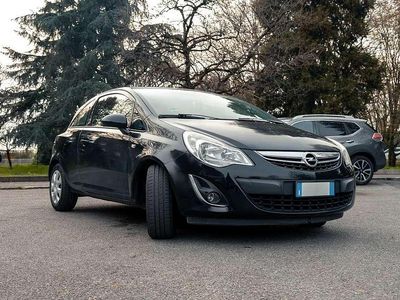 Usata Opel Corsa 86 CV (63 kW) 2011 Nero Utilitaria