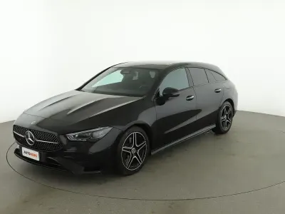 Begagnad Mercedes CLA200 Shooting Brake Premium 150 HK (110 kW) 2023 Svart Kombi