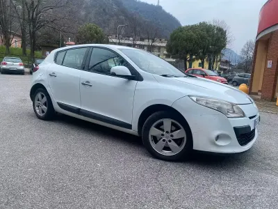 Usata Renault Mégane III 110 CV (80 kW) 2009 Bianco Berlina