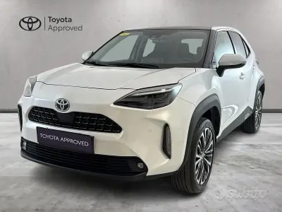 Usata Toyota Yaris Cross Lounge 116 CV (85 kW) 2021 Bianco SUV