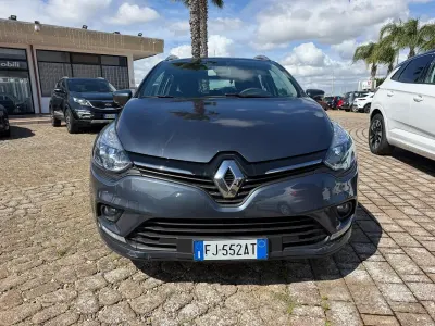 Usata Renault Clio GrandTour 90 CV (66 kW) 2017 Grigio Station wagon