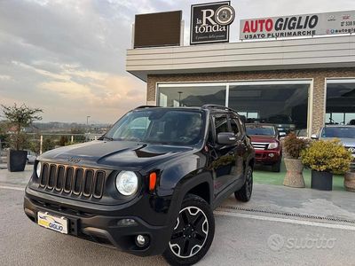 Usata Jeep Renegade Trailhawk 170 CV (125 kW) 2018 Nero SUV
