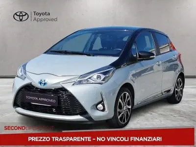 Second-hand Toyota Yaris Hybrid Edition 101 CP (74 kW) 2018 Gri Berlinǎ