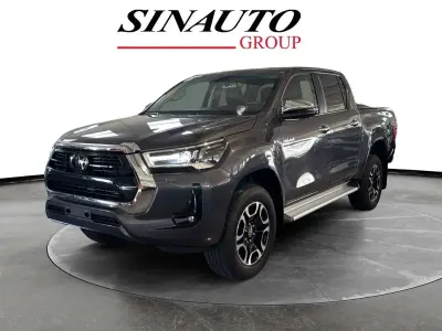 Nuova Toyota HiLux Executive 150 CV (110 kW) 2026 Grigio scuro Pick-up