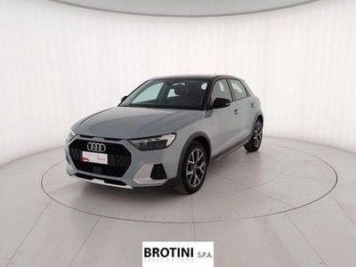 Usata Audi A1 Sportback 110 CV (80 kW) 2023 Grigio metallizzato Utilitaria