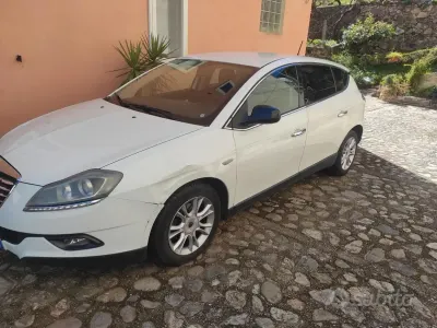 Usata Lancia Delta 120 CV (88 kW) 2012 Bianco Utilitaria