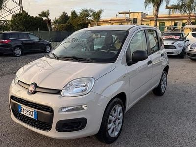 Beige Usata 2015 Fiat Panda Utilitaria | 4200 € (Buon prezzo)