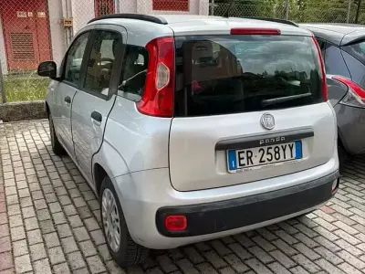 Usata Fiat Panda Lounge 75 CV (55 kW) 2013 Grigio Utilitaria