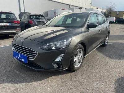 Usata Ford Focus ST-Line 120 CV (88 kW) 2021 Grigio Station wagon