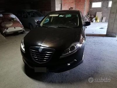 Usata Lancia Delta 120 CV (88 kW) 2012 Nero Utilitaria