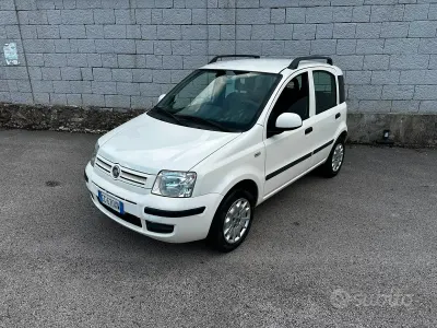 Usata Fiat Panda Active 60 CV (44 kW) 2010 Bianco Utilitaria