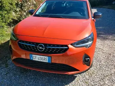 Usata Opel Corsa Elegance 101 CV (74 kW) 2020 Utilitaria