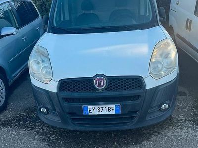 Begagnad Fiat Doblò 120 HK (88 kW) 2014 Vit Minibuss