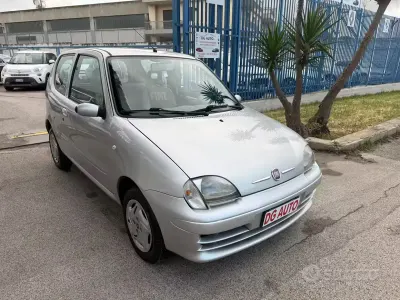 Usata Fiat 600 54 CV (39 kW) 2009 Grigio Utilitaria