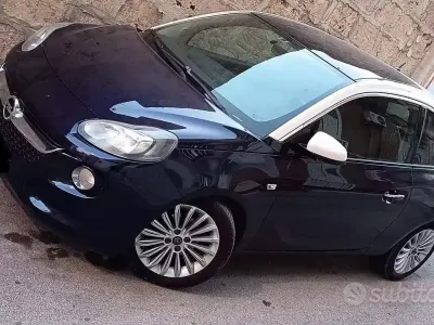 Usata Opel Adam 69 CV (50 kW) 2014 Viola Utilitaria