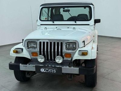 Usata Jeep Wrangler Laredo 103 CV (75 kW) 1991 Bianco SUV