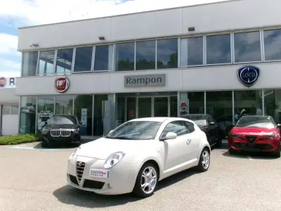 Usata Alfa Romeo MiTo Distinctive 120 CV (88 kW) 2011 Bianco Utilitaria