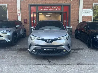 Usata Toyota C-HR Lounge 122 CV (89 kW) 2017 Other SUV