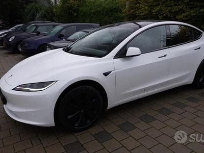 Usata Tesla Model 3 208 kW (283 CV) 2024 Bianco Berlina