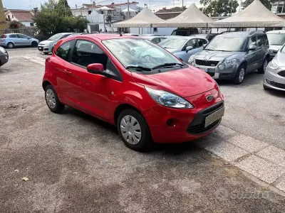 Usata Ford Ka 67 CV (49 kW) 2015 Rosso Berlina