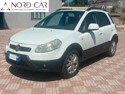 Usata Fiat Sedici Emotion 135 CV (99 kW) 2011 Bianco SUV