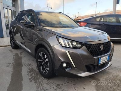 Usata Peugeot 2008 GT 110 CV (80 kW) 2022 Grigio SUV