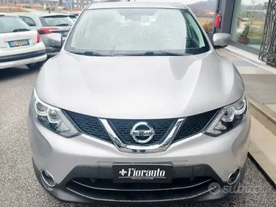 Usata Nissan Qashqai Tekna 110 CV (80 kW) 2014 Grigio SUV