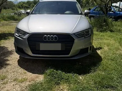 Usata Audi A3 Sport 116 CV (85 kW) 2017 Grigio Berlina