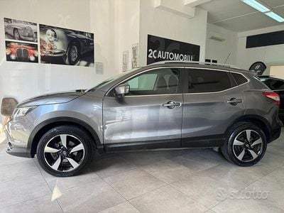 Usata Nissan Qashqai N-Connecta 110 CV (80 kW) 2017 Grigio SUV