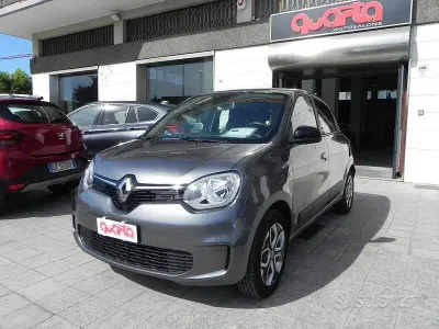 Usata Renault Twingo Equilibre 65 CV (47 kW) 2023 Grigio Utilitaria