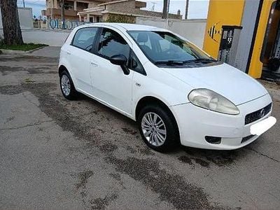 Gebraucht Fiat Grande Punto 77 PS (56 kW) 2009 Kleinwagen