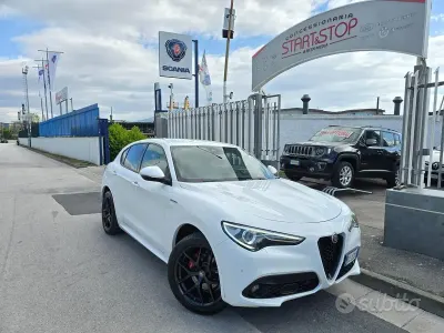 Usata Alfa Romeo Stelvio Veloce 209 CV (153 kW) 2021 Bianco SUV