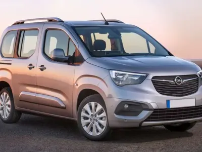 Nuova Opel Combo-e Life Elegance 61 kW (84 CV) 2026 Argento Monovolume