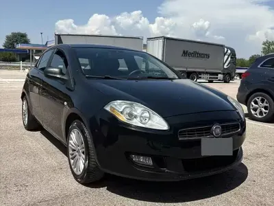 Usata Fiat Bravo 90 CV (66 kW) 2010 Nero Utilitaria
