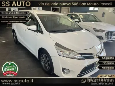 Usata Toyota Verso Style 111 CV (81 kW) 2014 Bianco Monovolume