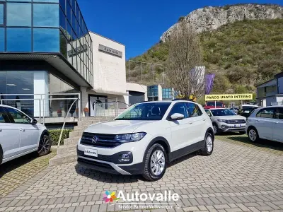Usata VW T-Cross Style 110 CV (80 kW) 2022 Ascot grey SUV