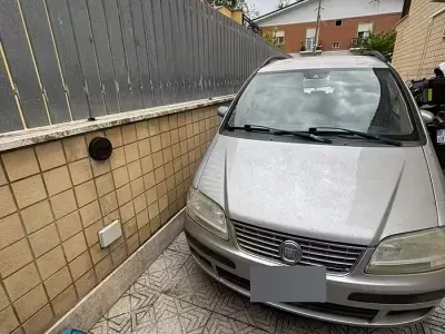 Usata Fiat Idea 69 CV (50 kW) 2005 Grigio Monovolume