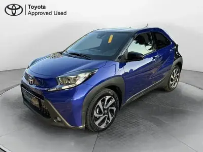 Usata Toyota Aygo X Trend 72 CV (52 kW) 2023 Blu SUV