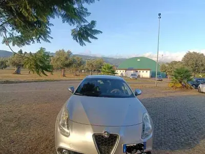 Second-hand Alfa Romeo Giulietta Exclusive 170 CP (125 kW) 2011 Hatchback