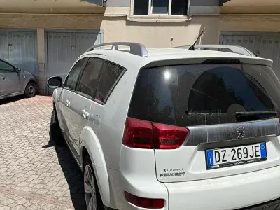 Usata Peugeot 4007 156 CV (114 kW) 2009 SUV