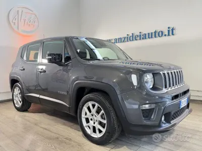Usata Jeep Renegade Limited 131 CV (96 kW) 2023 Grigio metallizzato SUV