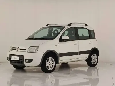 Usata Fiat Panda Climbing 77 CV (56 kW) 2011 Bianco gelato Utilitaria