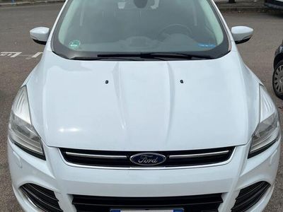 Usata Ford Kuga Titanium 140 CV (102 kW) 2014 Bianco SUV